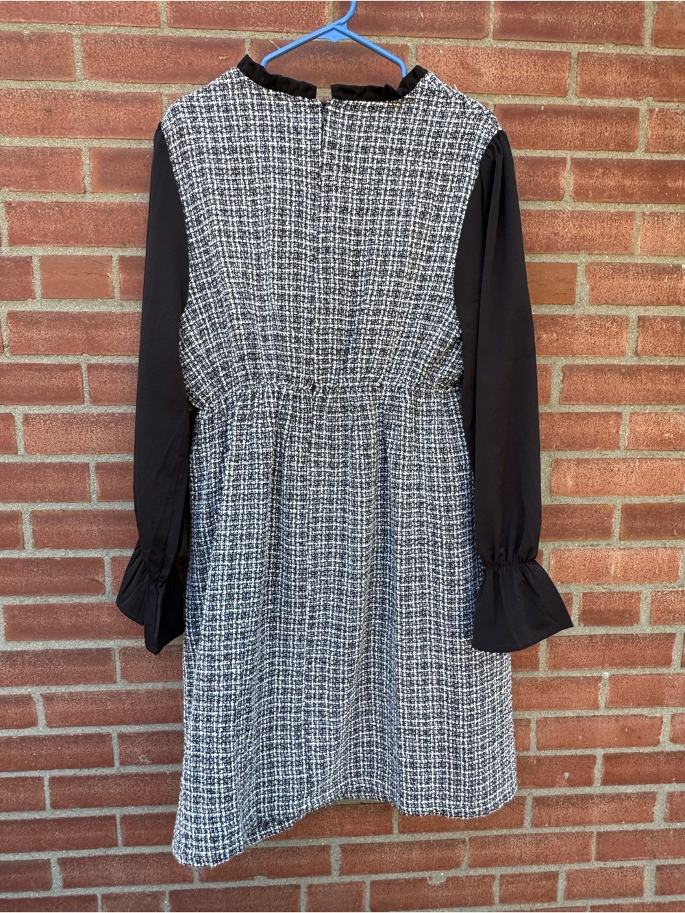 BLOOMCHIC Plus Size 18/20 Black White Tweed Shift Dress Long Sleeve Ruffle Cuff - Picture 5 of 9